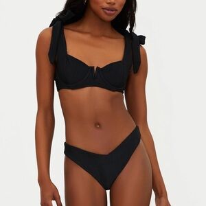 Blaire Underwire top with adjustable tie straps NWT